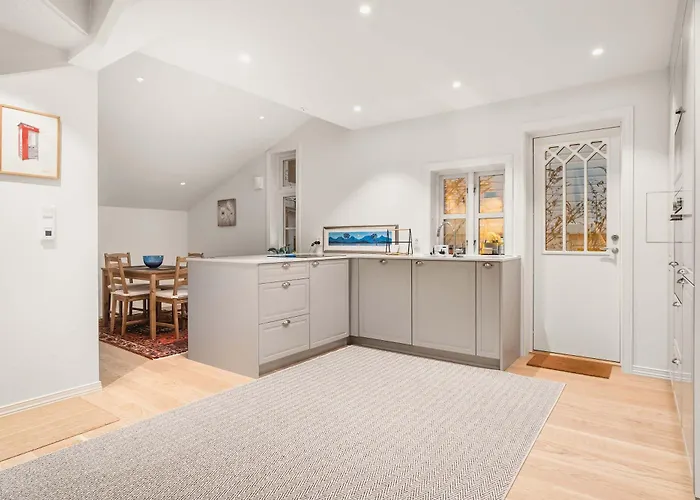 Dinbnb Homes L Charming 2-bedroom By The Sea Cozy Bergen