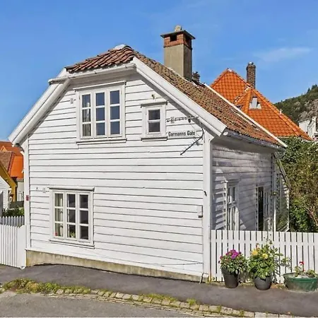 Casa de Férias Dinbnb Homes L Charming 2-bedroom By The Sea Cozy